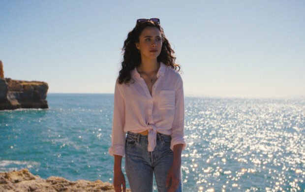 L’amore della tua vita: trama, cast e uscita del film con Margaret Qualley su Prime Video